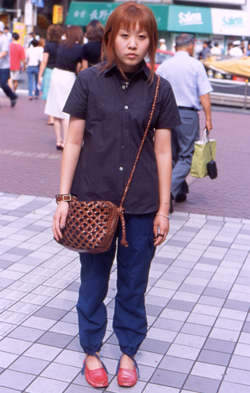 00374 19歳 女性 専門学校生(文化服装学院)