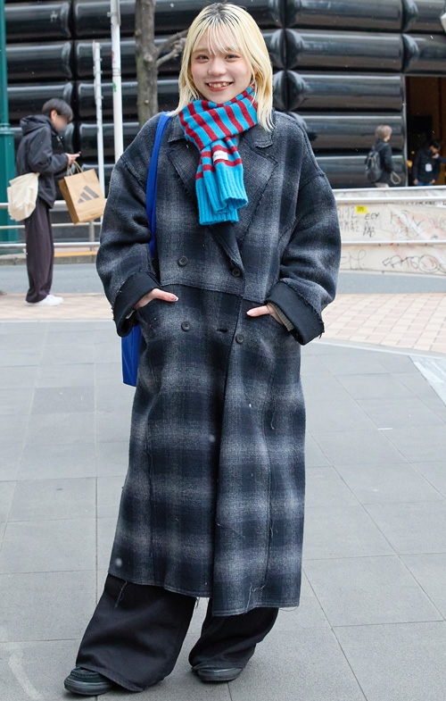 09819 22歳 女性 大学4年生（文学）