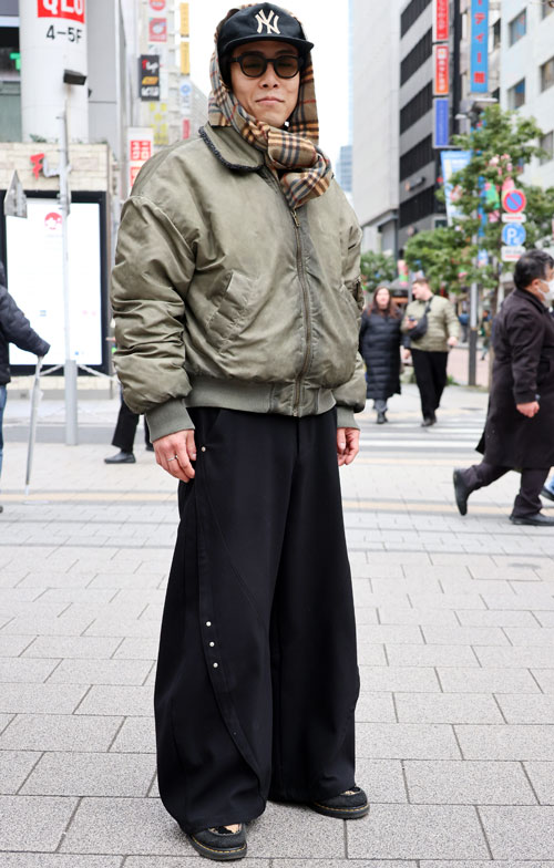 09838 25歳 男性 会社員　航空機