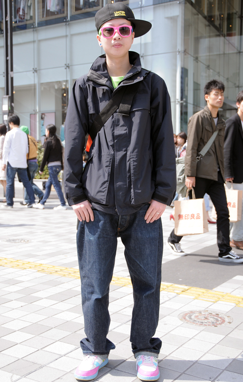02806 19歳 男性 フリーター(運送)