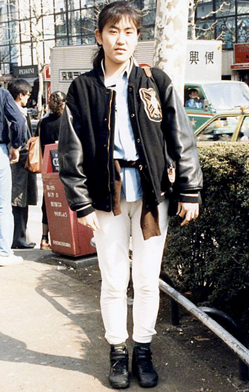 int079_h02 19歳 女性 専門学校生(美容)