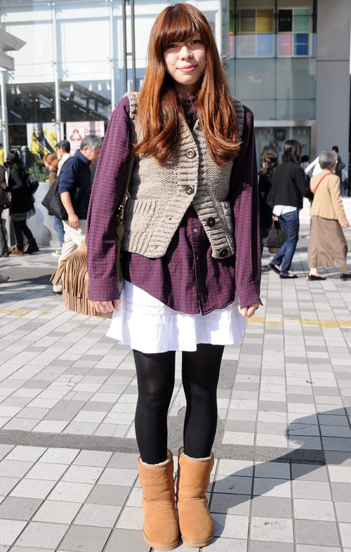 03937 20歳 女性 大学2年生(文学部)