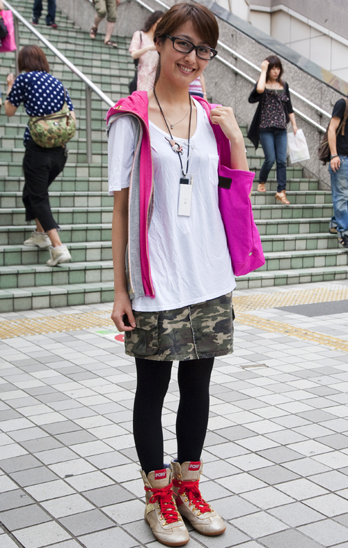 04189 28歳 女性 大学院博士課程1年生(地域文化研究)