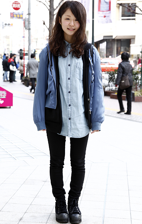 04434 19歳 女性 大学2年生(文芸)
