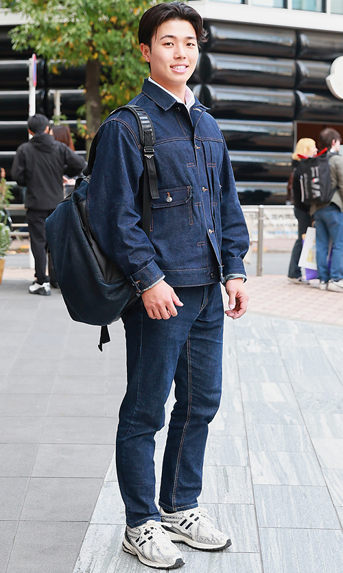 09744 24歳 男性 会社員（商社）