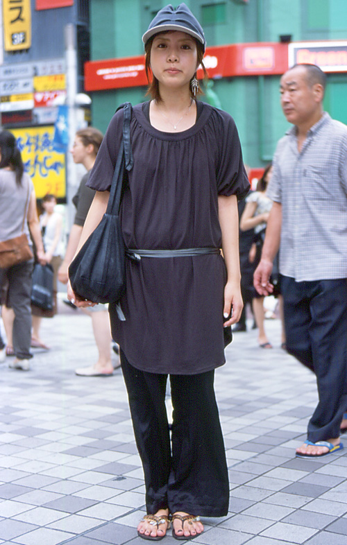 01067 20歳 女性 大学生(服飾)