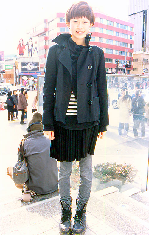 01210 19歳 女性 大学2年生(都市生活)