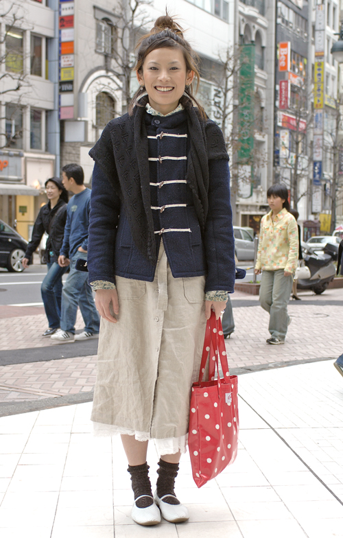 01527 25歳 女性 販売員(インテリア)