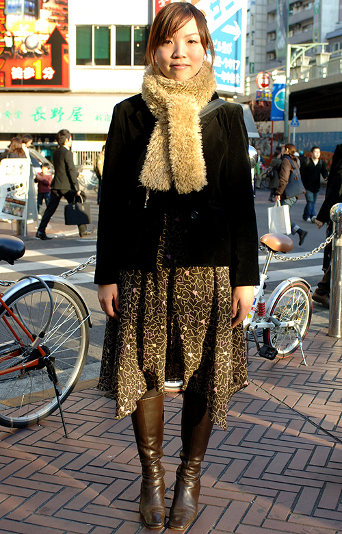 01768 22歳 女性 大学3年生(化学)