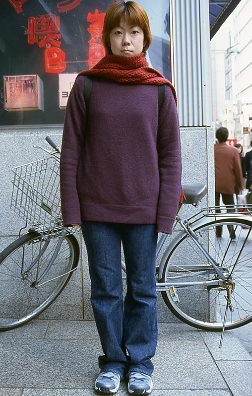02002 22歳 女性 大学生(薬学)