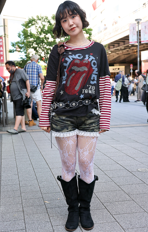 09969 21歳 女性 大学3年生(服飾学部)