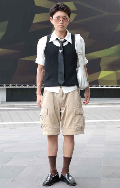 09270 19歳 男性 大学2年生(政治経済)