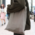 定点観測,ストリートファッション,ストリートスナップ,ファッションスナップ,across,アクロス,streetsnap,東京,tokyo,渋谷,shibuya,新宿,shinjuku,原宿,harajuku,fashion,snap,streetsnap,street,style,streetstyle,トレンド,流行,trend,fashiontrend,ファッショントレンド,差し色,ピンク,赤,レッド,桃色,色,カラー,春,バッグ,靴,小物,アクセサリー,アイテム,ソックス,靴下,インナー,チラ見せ,フューシャ系,ベビーピンク,ダスティピンク,サーモンピンク,先取り,ストリート,spring,red,pink,Accessory,color,colour,socks,bag,shoes,Insert,salmon,dusty,fuchsia,