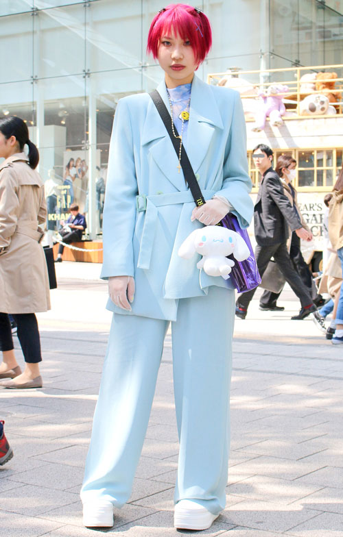 07589 18歳 女性 専門学校1年生(ファション工科)