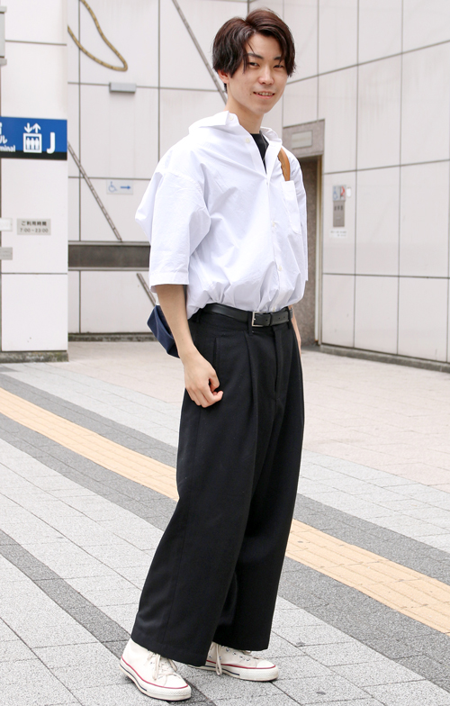 07956 22歳 男性 会社員(美容師)