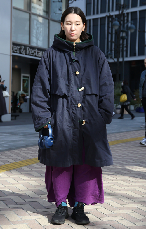 08780 24歳 女性 会社員(古着屋)