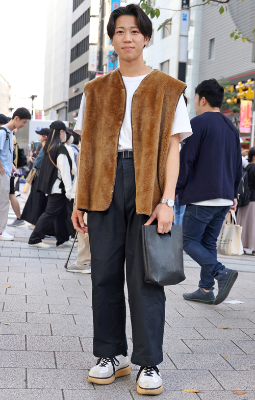 09016 21歳 男性 大学3年生(スポーツ教育)