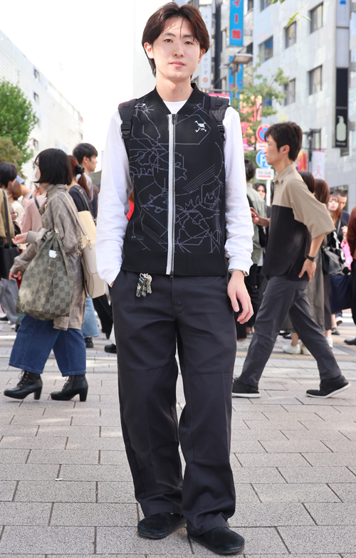 09017 19歳 男性 会社員(アパレル)