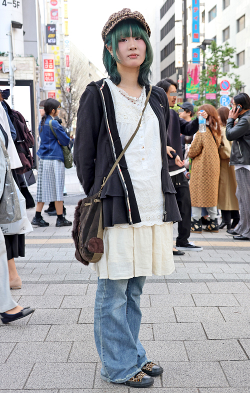 09554 19歳 女性 大学2年生（観光学科）