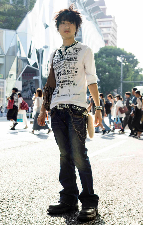 09640 20歳 男性 大学3年生(法学)