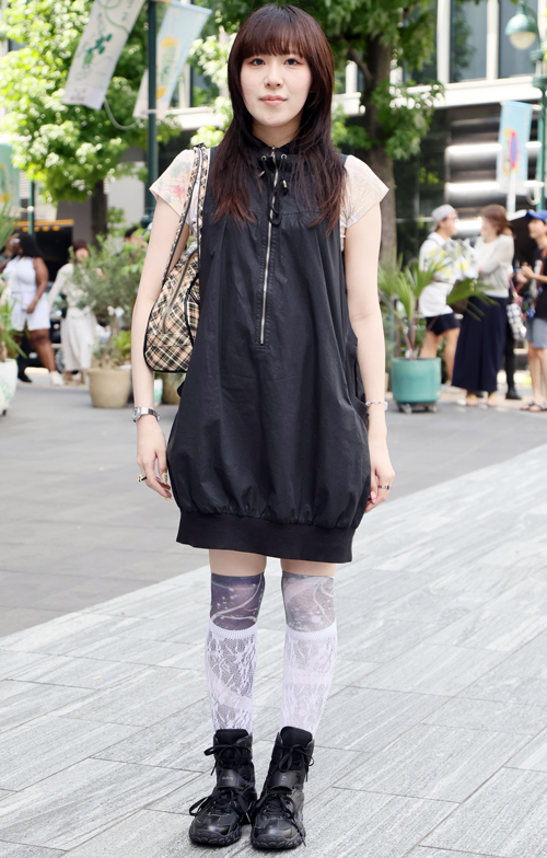 09660 22歳 女性 大学4年生(デザイン学)
