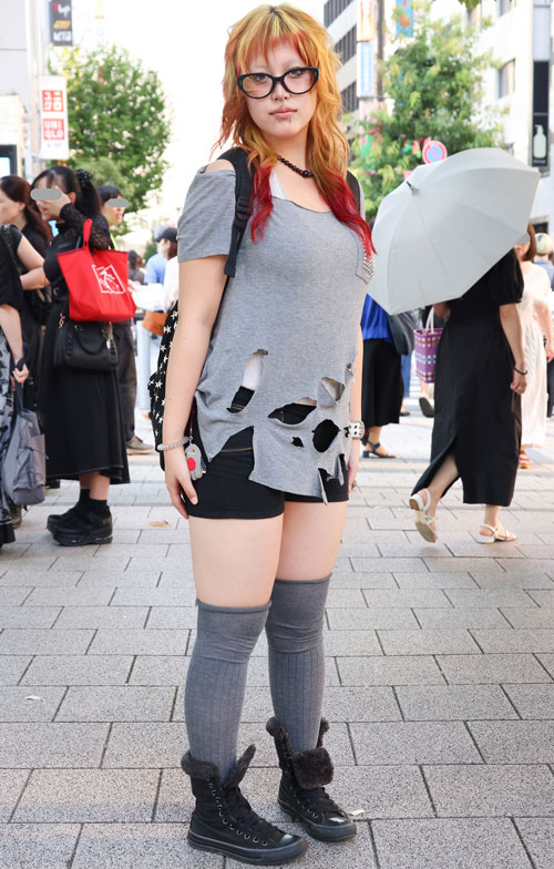 09711 19歳 女性 専門学生