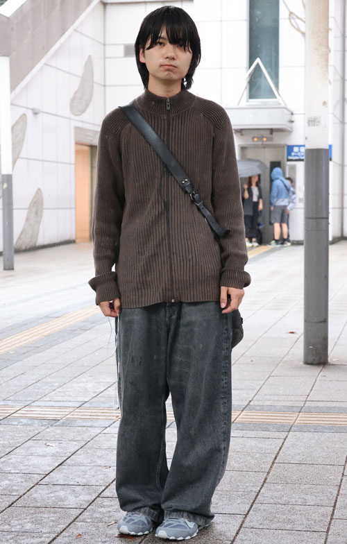 09733 25歳 男性 会社員(卸)