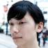 ストリートファッション,ストリートスナップ,ファッションスナップ,across,アクロス,スニーカー,白,靴,スポーツ,ヘアスタイル