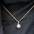 定点観測,ストリートファッション,ストリートスナップ,ファッションスナップ,across,アクロス,トップス,首つまり,ハイネック,とっくり,セミハイネック,オフタートル,タートル,黒,靴,シューズ,フラット,短靴,ローファー,マニッシュ,オペラシューズ,ロングコート,アウター,ビッグシルエット,オーバーサイズ,カラス族,80s,マニッシュ,メンズライク,ネックレス,