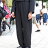 定点観測,ストリートファッション,ストリートスナップ,ファッションスナップ,across,アクロス,streetsnap,fashion,snap,street,ハット,タックパンツ,テーパード,スラックス,トラウザーズ,ズボン,パンツ,タック,ギャザー,ゆるパンツ,ゆったり,ワンタック,ツータック,チノパン,ガウチョパンツ,クロップドパンツ,ワイドパンツ,ウエストゴム,