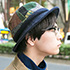 定点観測,ストリートファッション,ストリートスナップ,ファッションスナップ,across,アクロス,streetsnap,fashion,snap,street,street,style,streetstyle,bag,バッグ,ポシェット,小さいバッグ,ミニバッグ,ちびバッグ,ショルダーバッグ,ミニショルダー,2個持ち,肩かけ,小型化,財布,ケータイ,アクセサリー感覚,ワンポイント,ワンショルダー,斜めがけ,ストラップ,だらり掛け,帽子,ハット,パッチワーク