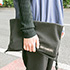 定点観測,ストリートファッション,ストリートスナップ,ファッションスナップ,across,アクロス,streetsnap,fashion,snap,street,street,style,streetstyle,ビッグシルエット,オーバーサイズ,ラグラン,ドロップショルダー,ボリューム,ワイドパンツ,サルエルパンツ,MA1,ロングコート,ビッグアウター,ビッグショール,ロングコート,ロングカーディガン,フレアスカート,ゆったり,ラフ,ルーズ,リラックス,ビッグ×ビッグ,ダボダボ,ストリート,カジュアル,モード系,バッグ,