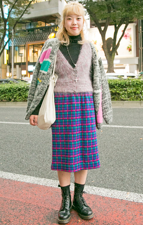 05970 20歳 女性 専門学校生(ファッション)