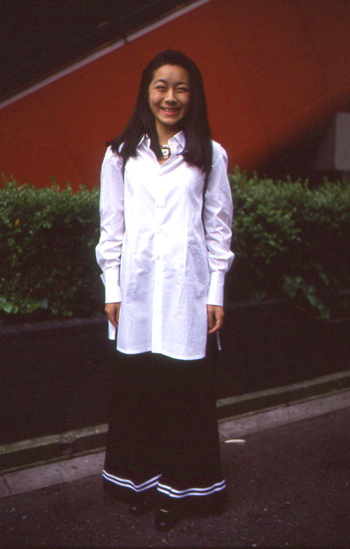 06140 18歳 女性 大学(1年)