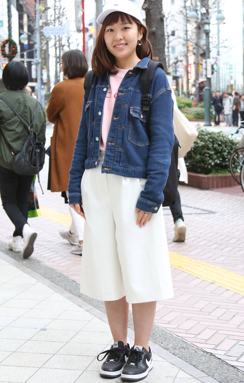 06418 23歳 女性 会社員(工場)