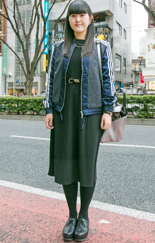 06450 18歳 女性 大学1年生(美術)