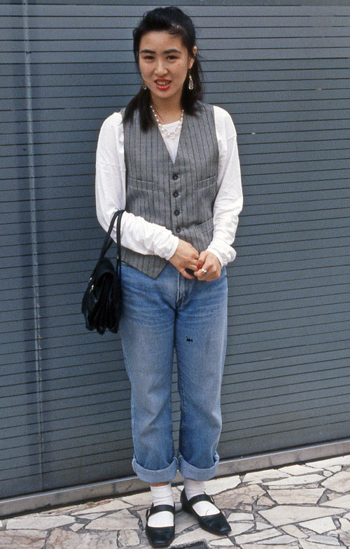 22歳 女性 高校生