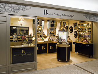 B never too busy to be beautiful(ビー・ネバー・トゥー・ビジー・トゥー・ビー・ビューティフル)新宿ルミネエスト店