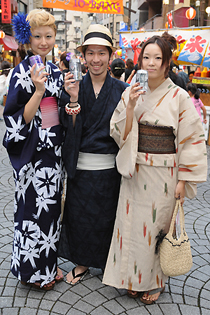 ストリートファッション マーケティング across