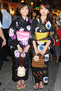 ストリートファッション マーケティング across