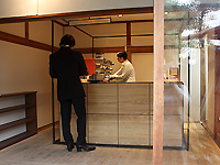 ストリートファッション,ストリートスナップ,ファッションスナップ,across,アクロス,表参道,OMOTESANDO KOFFEE,表参道コーヒー,珈琲,コーヒー