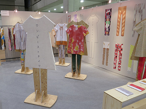 ACROSS.アクロス,JFW インターナショナル・ファッション・フェア（JFW-IFF）,展示会,繊研新聞,PLUG IN,プラグイン,見本市,トレンードショー,ファッション,アパレル,雑貨、アウトドア