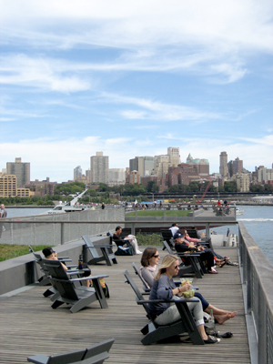 NY,NYC,New York,ニューヨーク,ハイライン,high line, ウォーカブル, シッタブル, citi bike, 高架, ひと, 都市, コード, 都市論, コード論, 自転車, 主役, 街, イノベーション, 開発, 都市回帰, マンハッタン,ブルックリン, シェア,　アメニティ, summer street